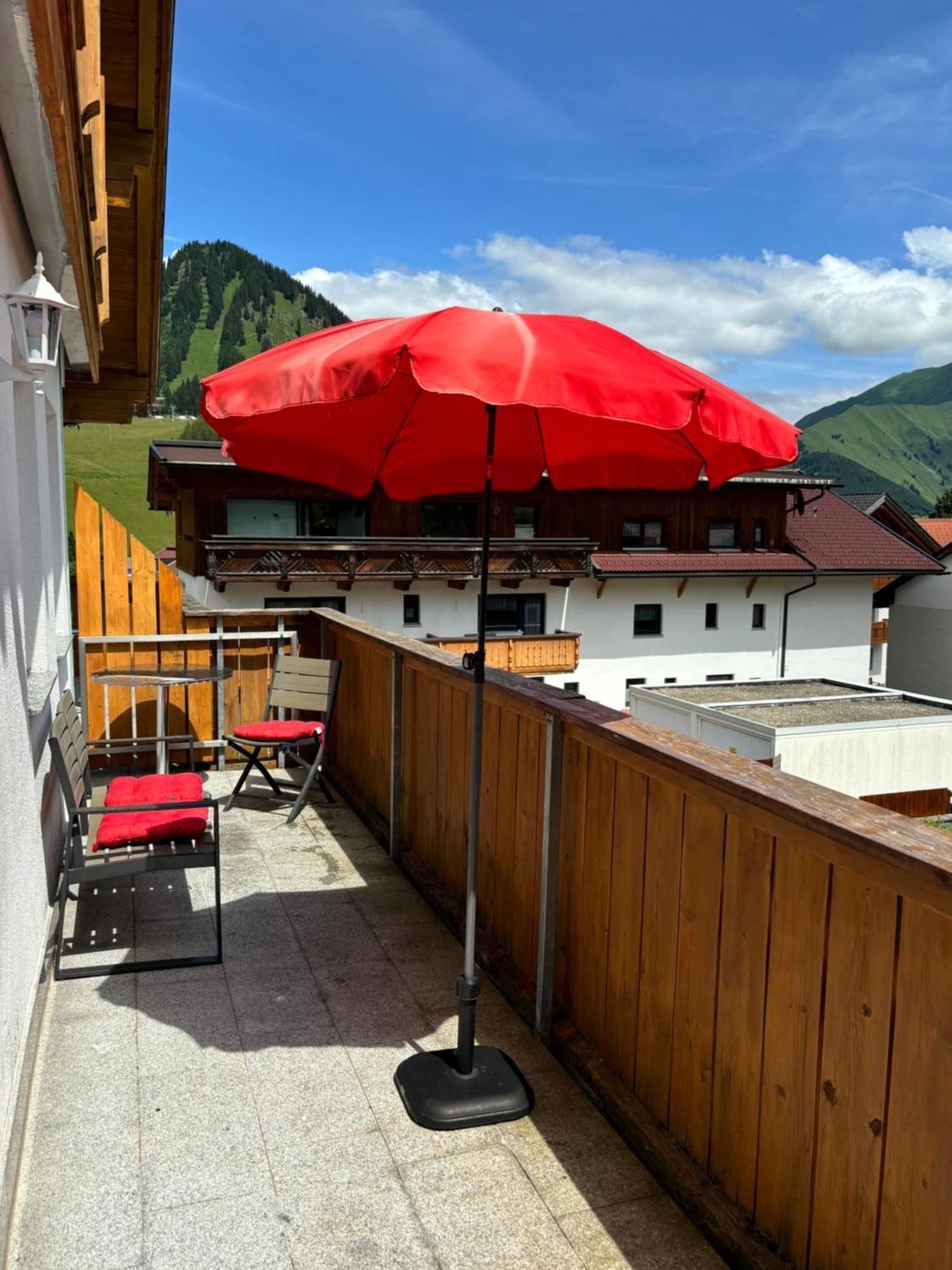 Landhaus Cornelia Berwang Exteriör bild